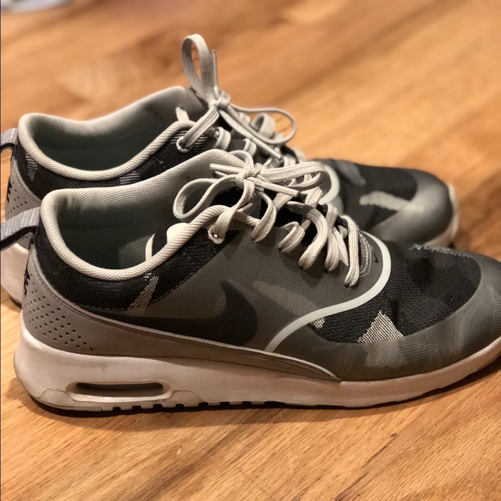 Nike air max Thea 8.5 grey camo
